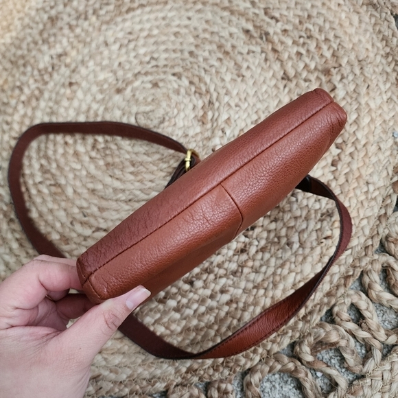 Fossil Voyager Pebble Cow Hide Leather Small Square Crossbody Brown - Picture 9 of 13